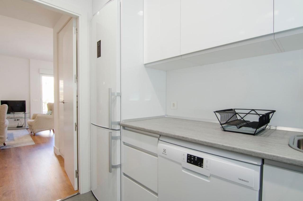 2 Bedrooms 2 Bathrooms Furnished - Bernabeu - Business Area With Terrace - Minty Stay Madrid Exteriér fotografie